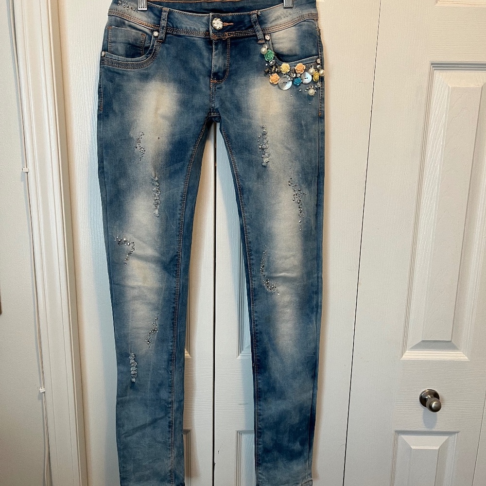 Women’s size M embellished jeans